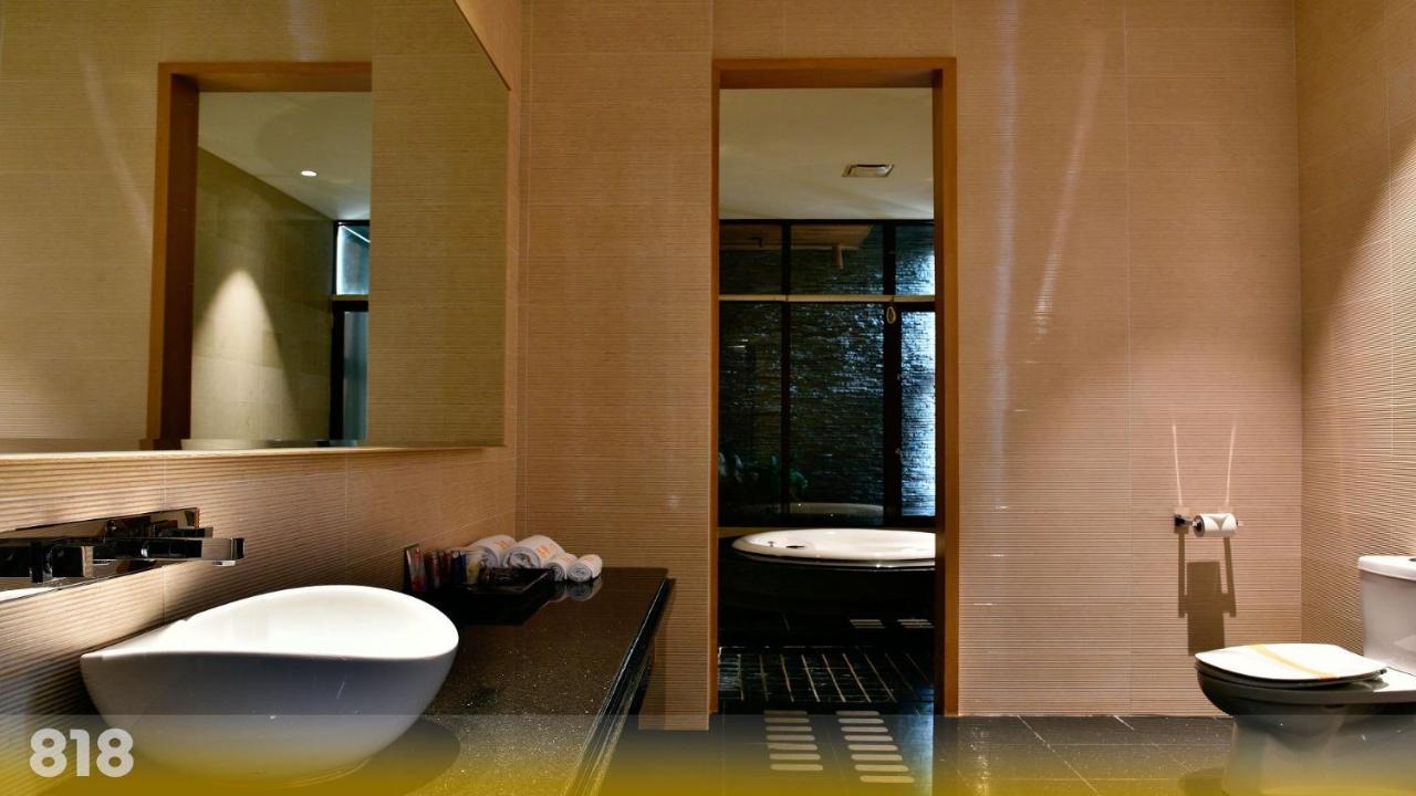 Wehome Motel Tainan Exterior foto