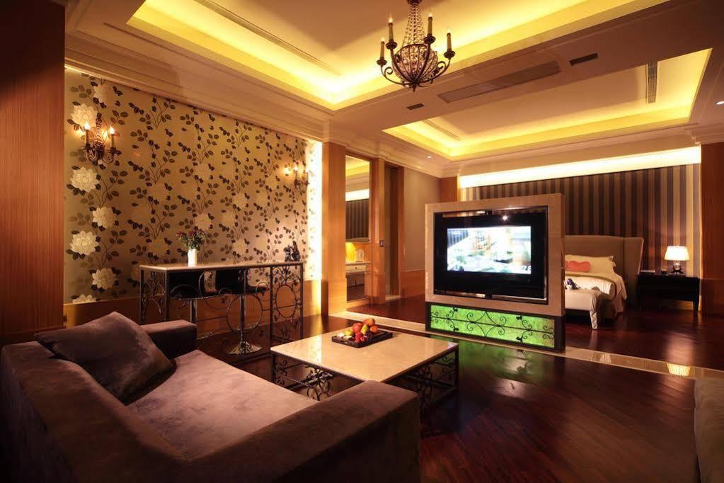 Wehome Motel Tainan Exterior foto