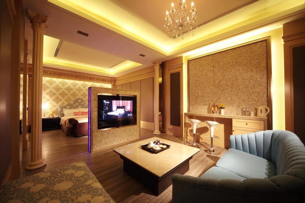 Wehome Motel Tainan Exterior foto